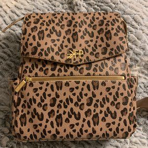 freshly picked leopard diaper bolsa